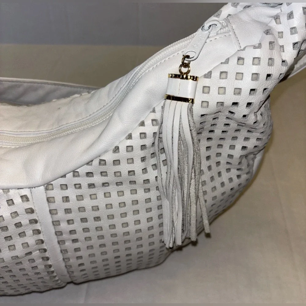 BRIO! Vintage 1980's White Leather Perforated Oversized Slouchy Hobo Purse Bag‎
